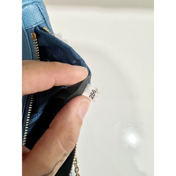 Prada Made in Italy Re-Edition 2005 Saffiano Leather Shoulder Bag Blue - Picture 10 of 14